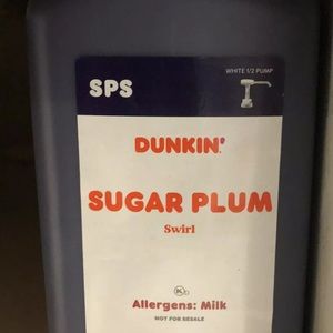 Sugar plum Dunkin swirl favor